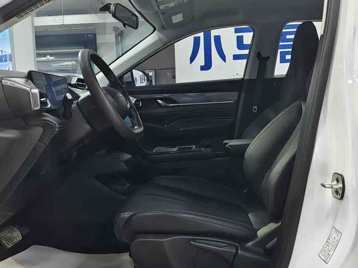 Фото 5 - Dongfeng Aeolus Sky EV01