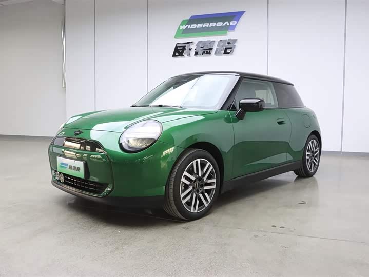 Photo 1 - Mini Cooper