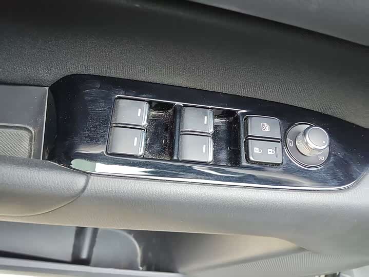 Фото 4 - Mazda CX-5