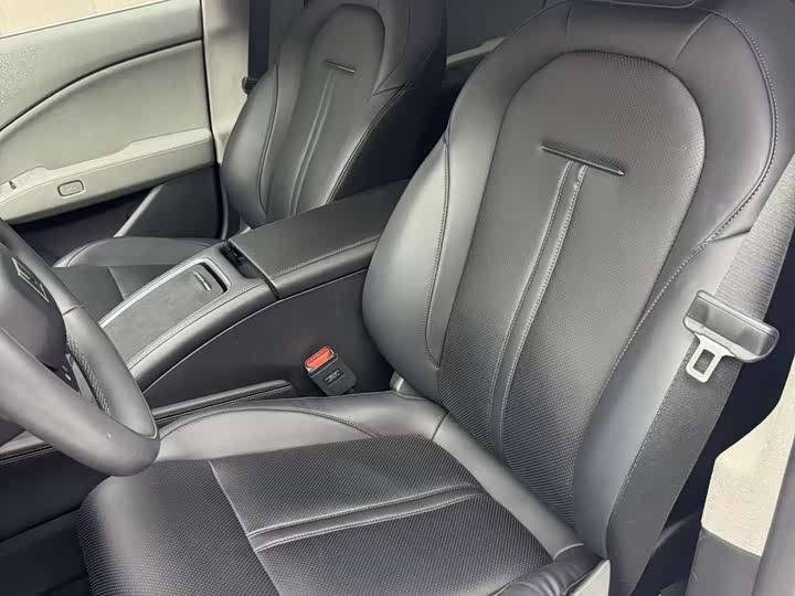 Фото 6 - Zeekr 007