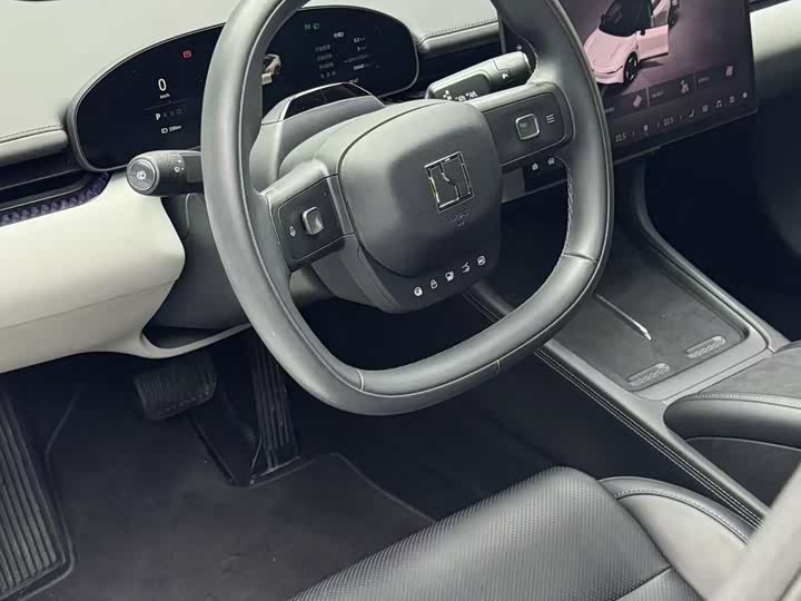 Фото 7 - Zeekr 007