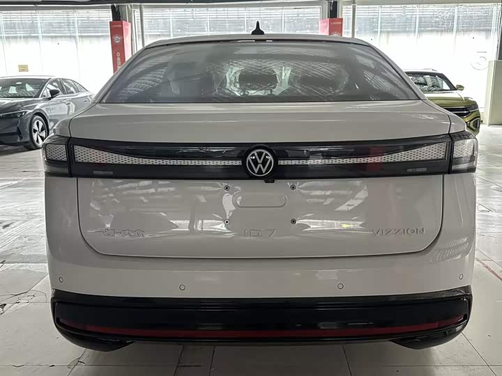 Photo 6 - Volkswagen ID.7 Vizzion