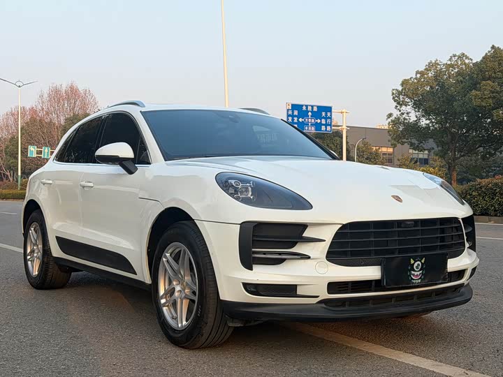 Фото 3 - Porsche Macan