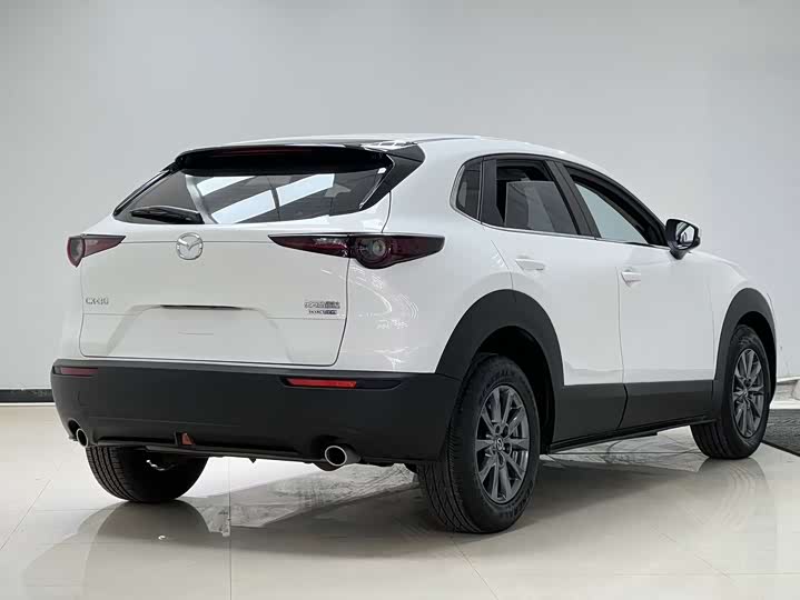 Фото 6 - Mazda CX-30