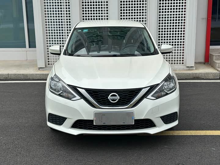 Фото 2 - Nissan Sylphy