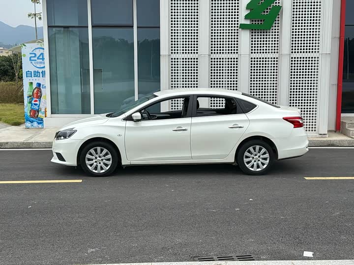 Фото 5 - Nissan Sylphy