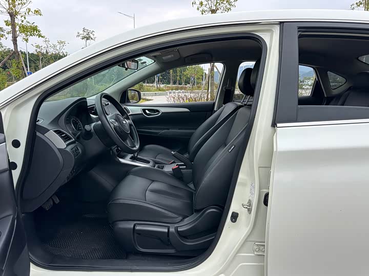 Фото 7 - Nissan Sylphy