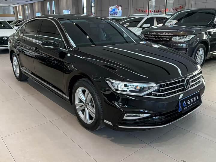 Фото 1 - Volkswagen Magotan