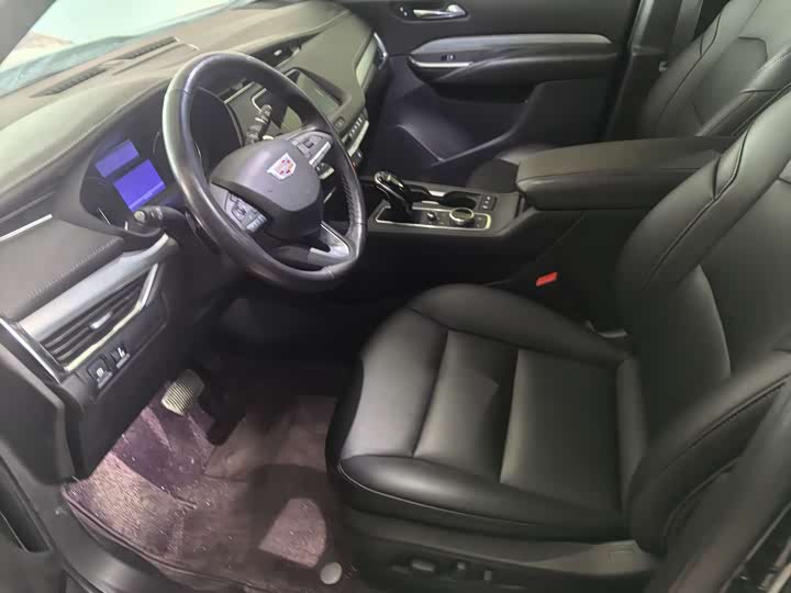 Фото 4 - Cadillac XT4