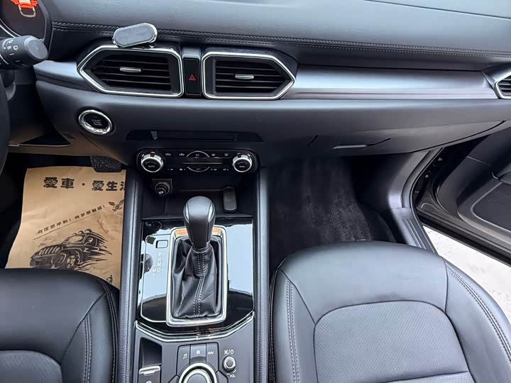 Фото 8 - Mazda CX-5