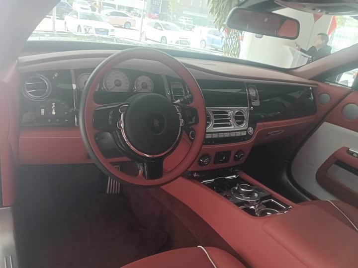 Фото 5 - Rolls-Royce Wraith