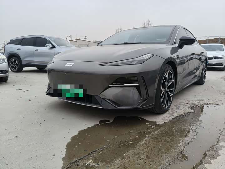 Фото 3 - Geely Galaxy E8