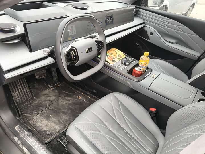 Фото 5 - Geely Galaxy E8