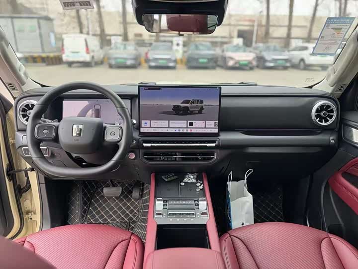 Фото 5 - Tank 300