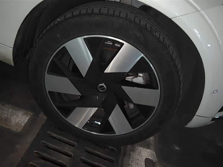 Фото 6 - Volvo XC60 Hybrid