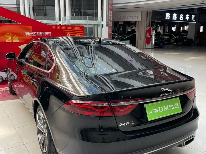 Фото 7 - Jaguar XF L