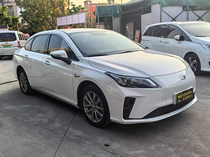 Фото 3 - GAC Aion S