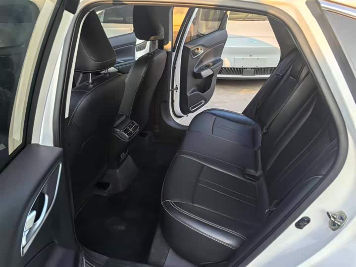 Фото 6 - GAC Aion S