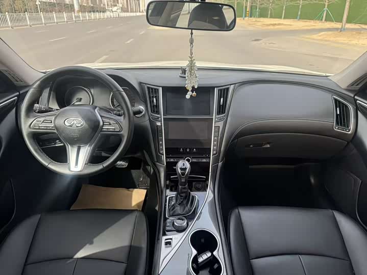 Фото 8 - Infiniti Q50L