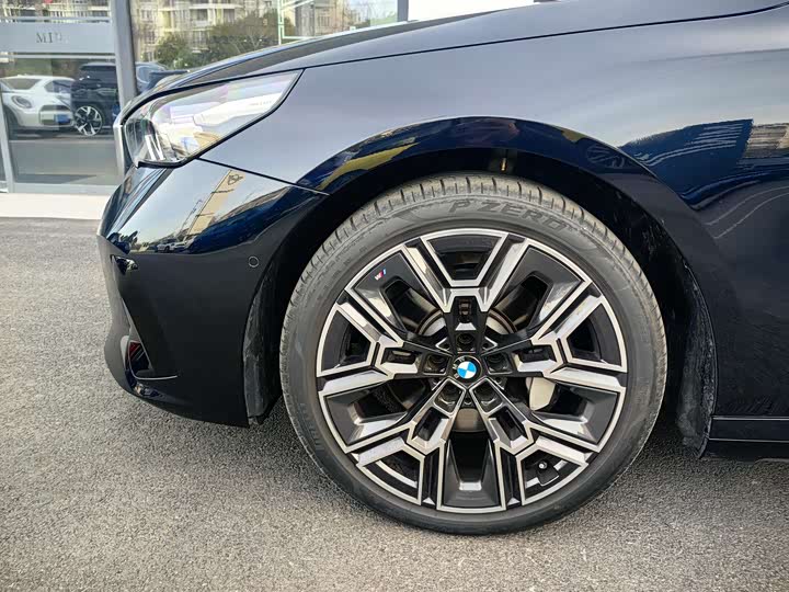 Фото 4 - BMW 5 Series