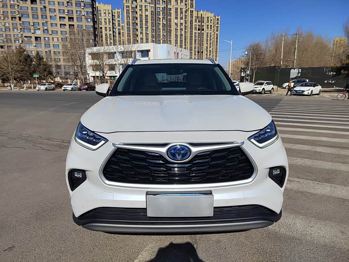 Фото 2 - Toyota Highlander