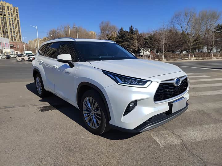 Фото 3 - Toyota Highlander