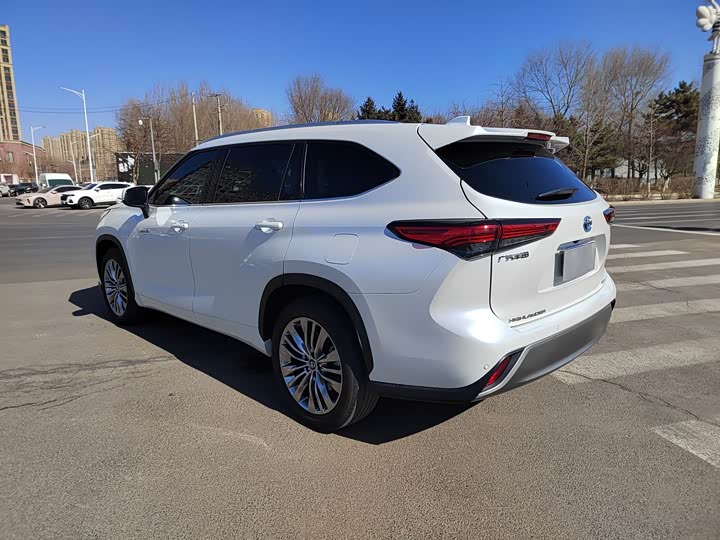 Фото 6 - Toyota Highlander