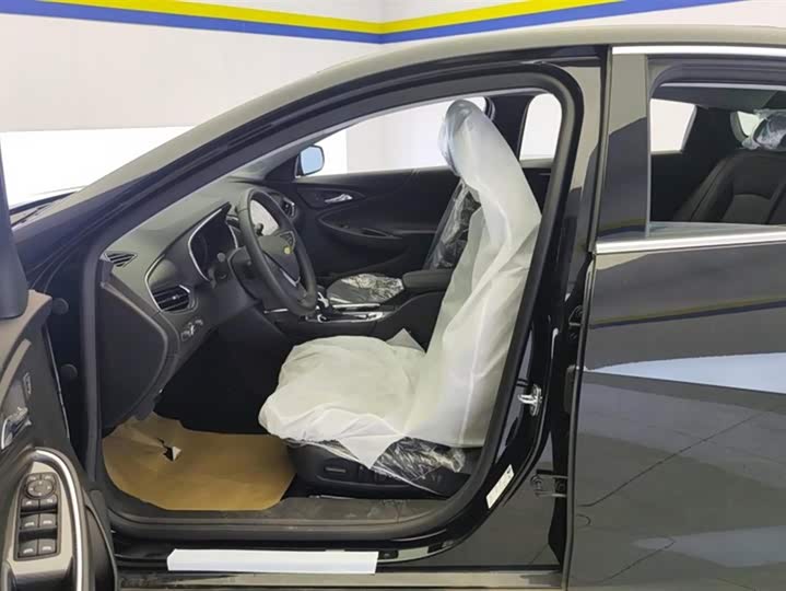 Фото 9 - Chevrolet Malibu XL