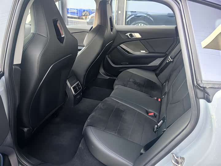 Фото 6 - BMW 2 Series