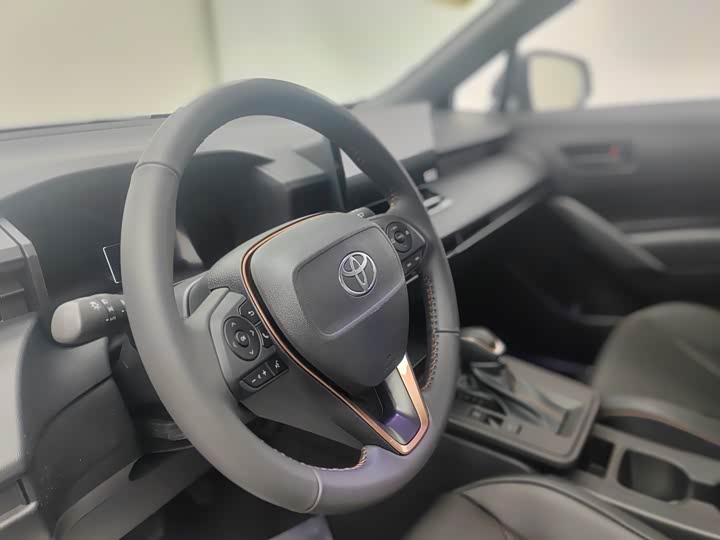 Фото 4 - Toyota Corolla Cross