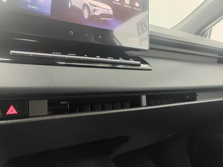 Фото 8 - Toyota Corolla Cross