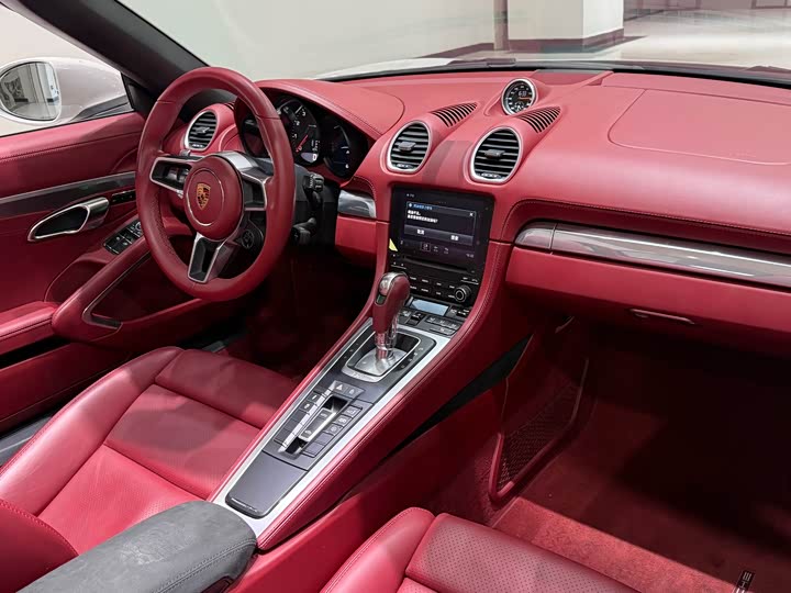 Фото 4 - Porsche 718