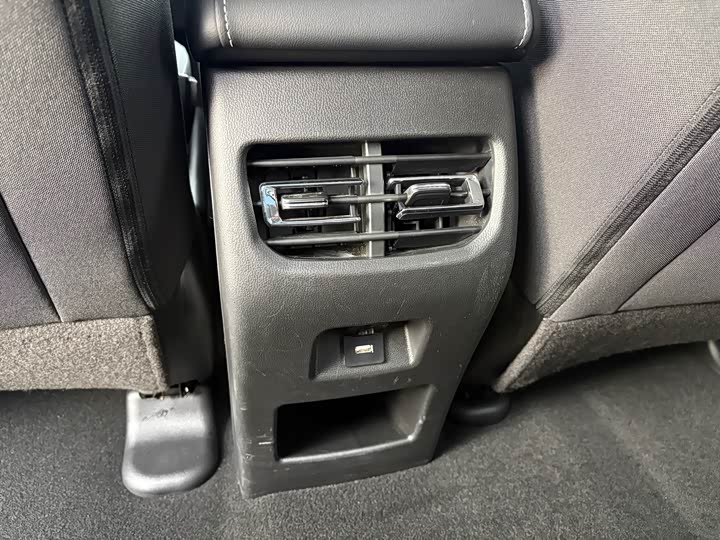 Фото 9 - Haval M6