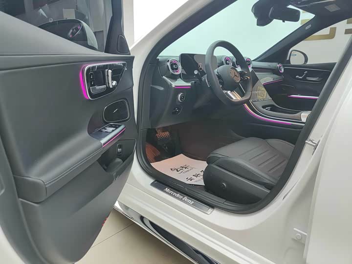 Фото 5 - Mercedes-Benz C-Class