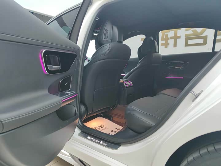 Фото 6 - Mercedes-Benz C-Class