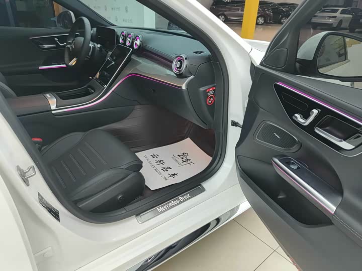 Фото 8 - Mercedes-Benz C-Class