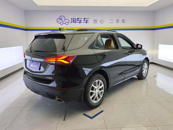 Фото 3 - Chevrolet Equinox