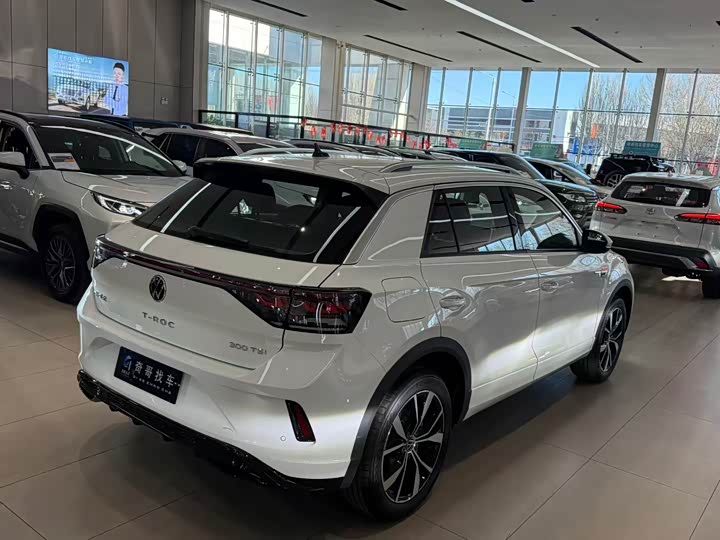 Фото 6 - Volkswagen T-Roc