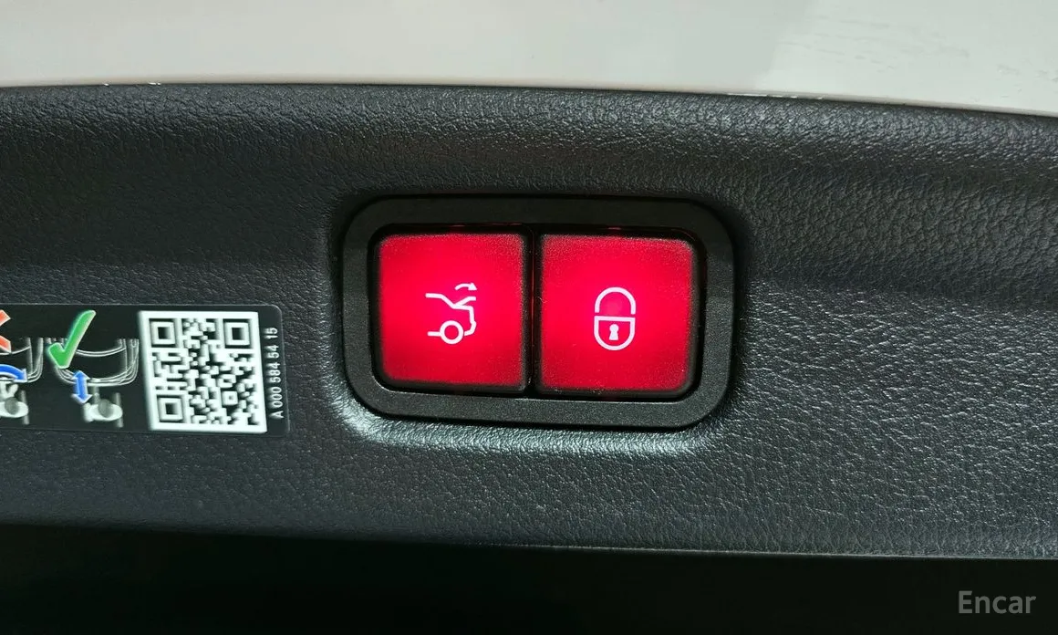 Фото 19 - Mercedes-Benz C-Class