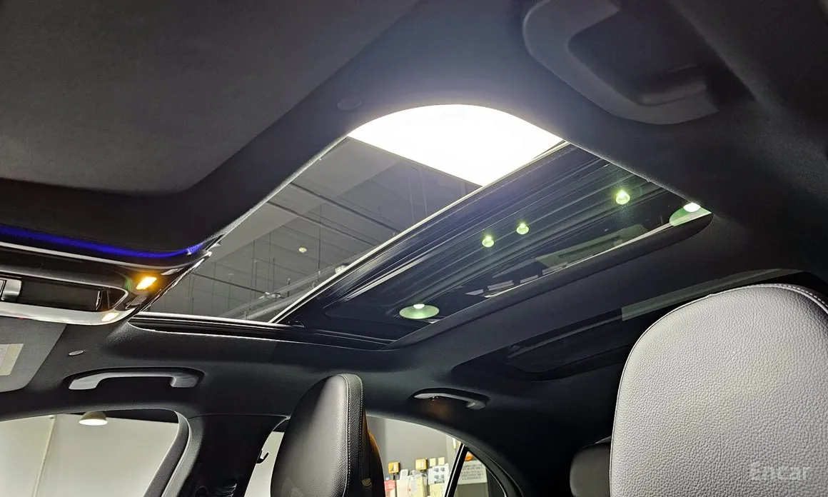 Фото 20 - Mercedes-Benz C-Class