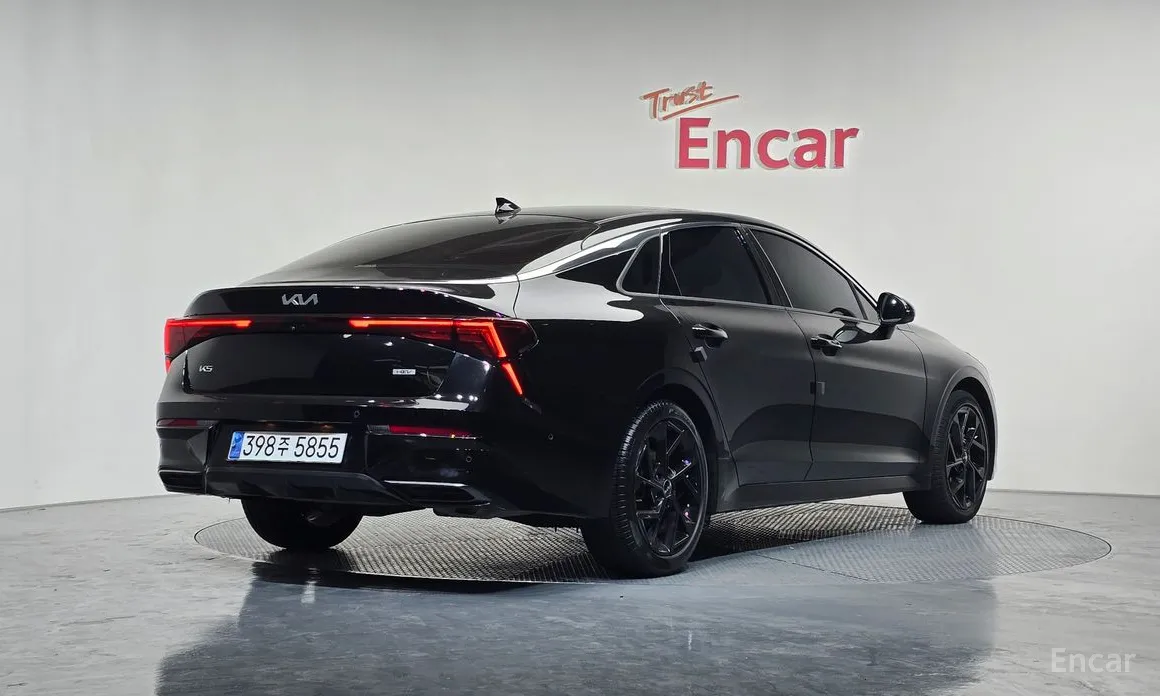 Фото 2 - Kia K5