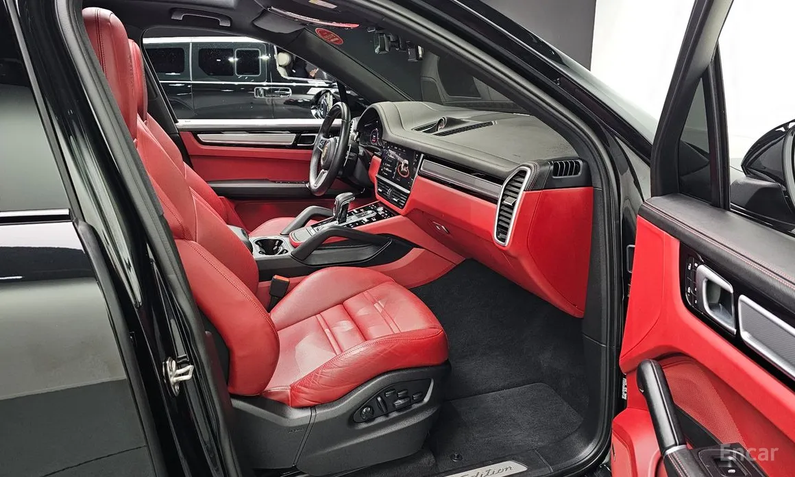 Фото 10 - Porsche Cayenne