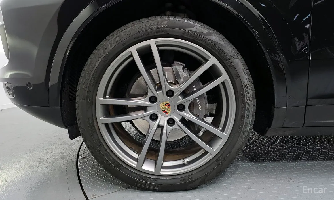 Фото 5 - Porsche Cayenne