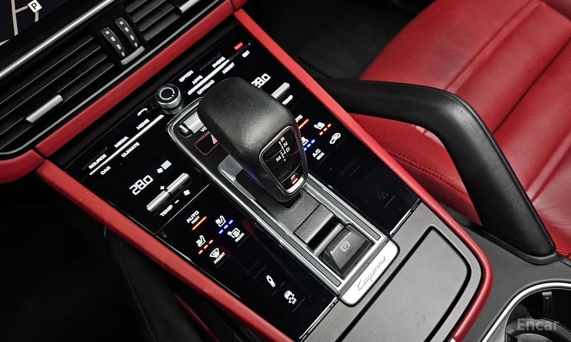 Фото 9 - Porsche Cayenne