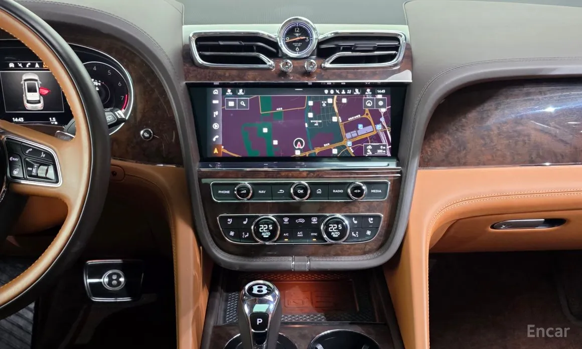 Фото 14 - Bentley Bentayga