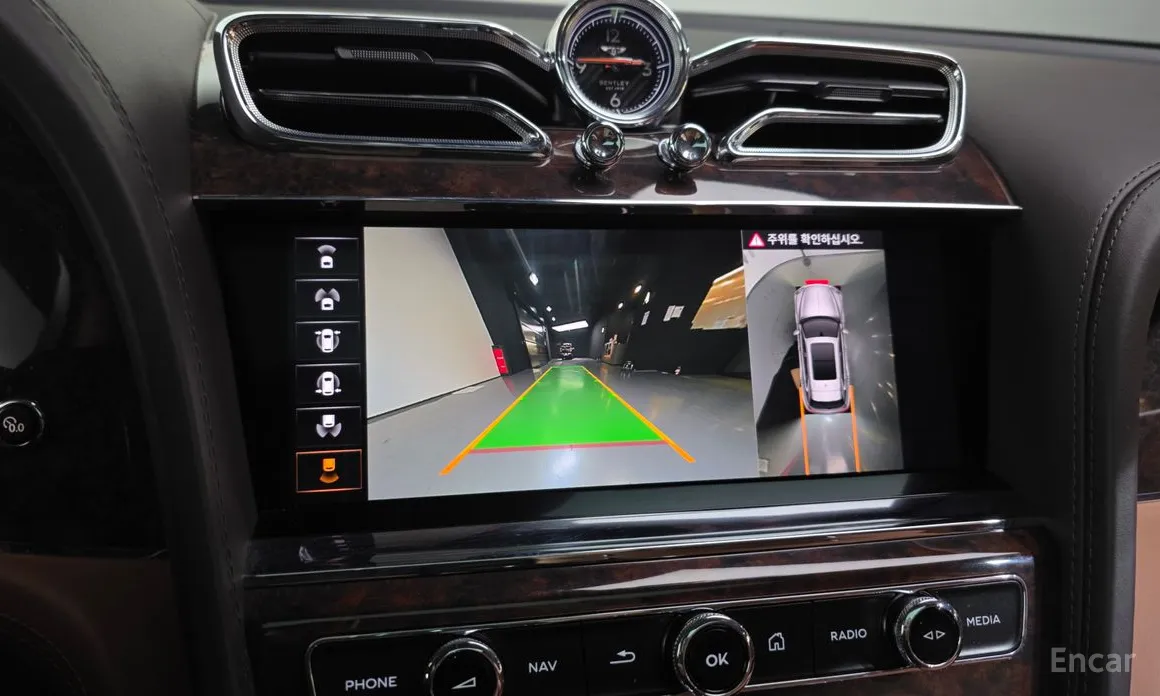 Фото 15 - Bentley Bentayga