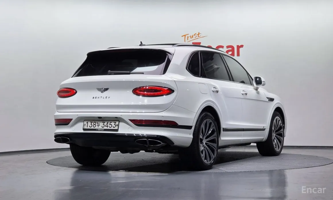 Фото 2 - Bentley Bentayga