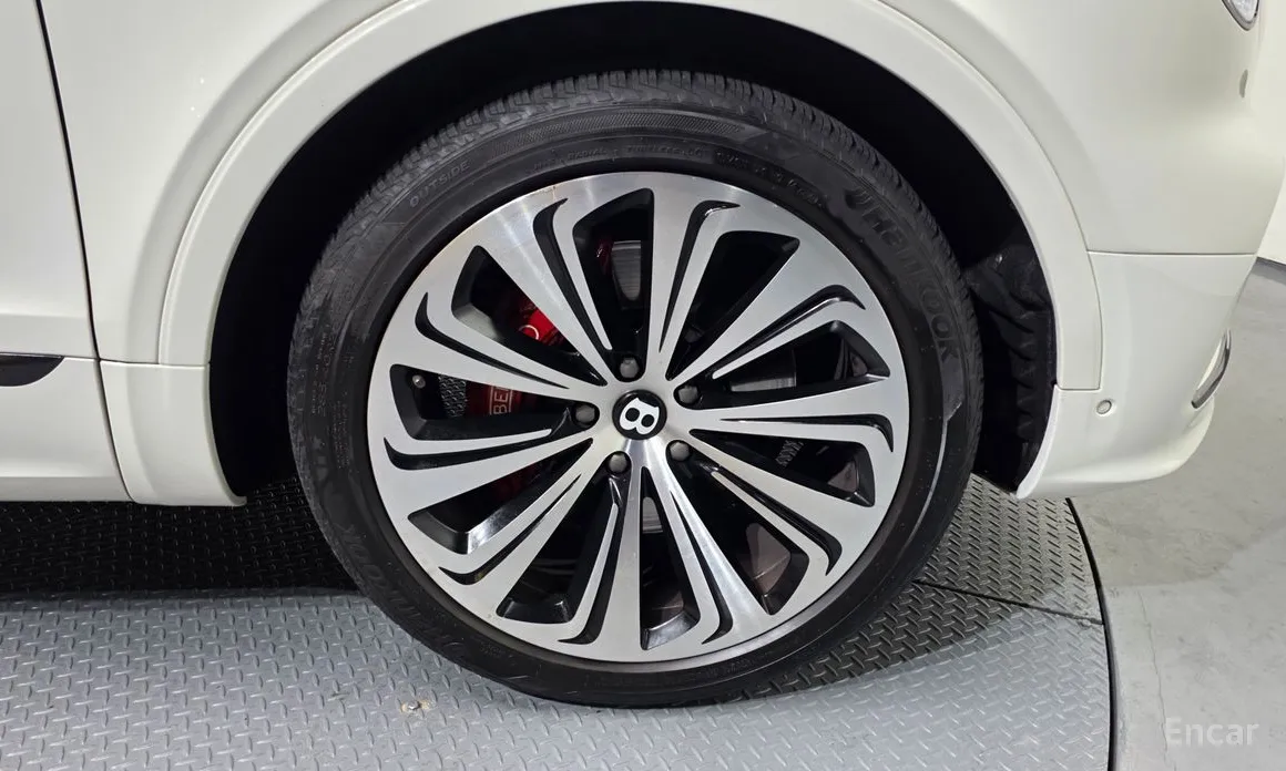 Фото 5 - Bentley Bentayga