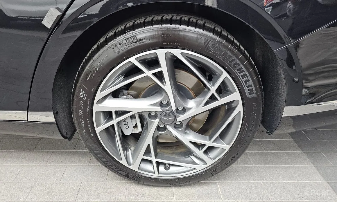 Фото 5 - Genesis G90