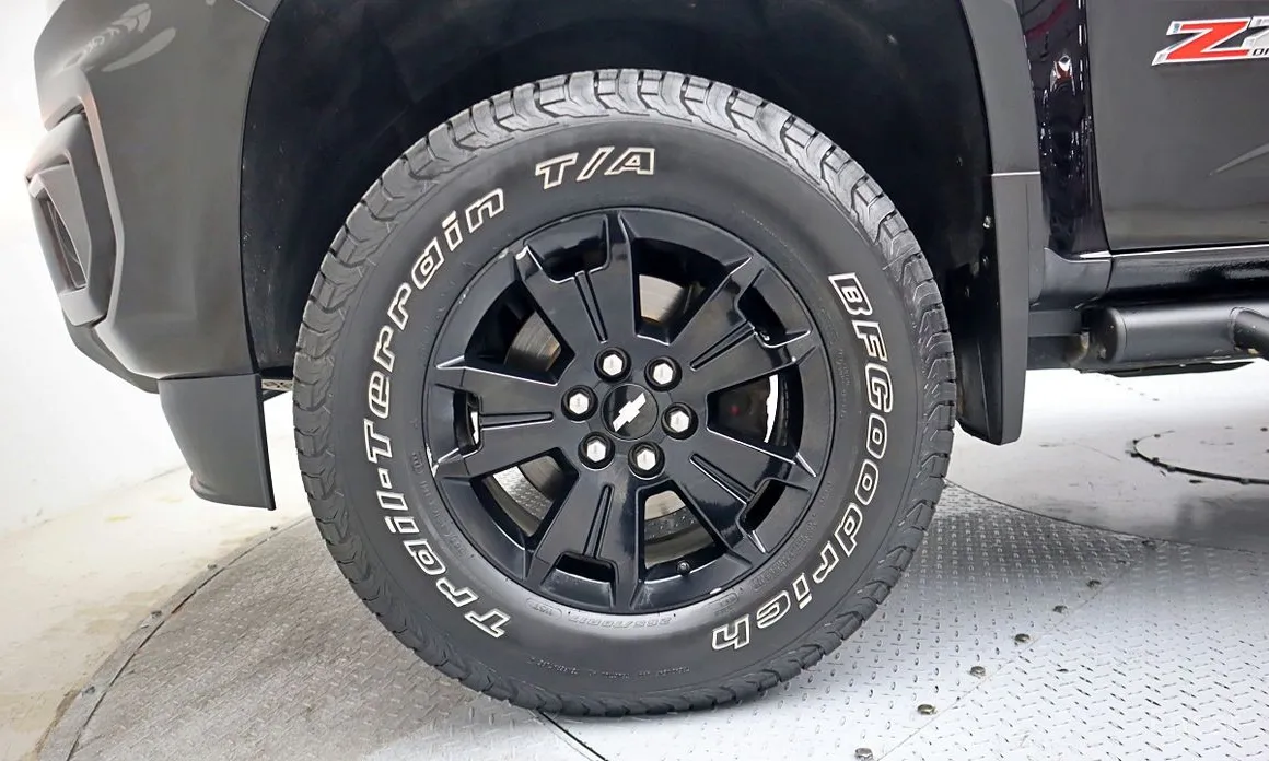 Фото 4 - Chevrolet Colorado